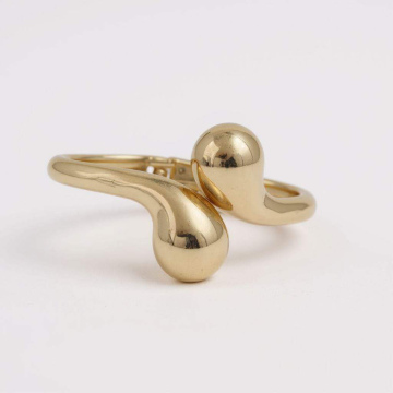 Set de pulsera y anillo 